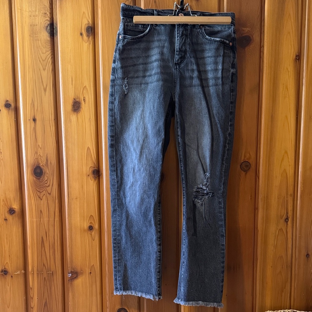 LOFT Women’s Straight Leg Distressed Jeans in Charcoal